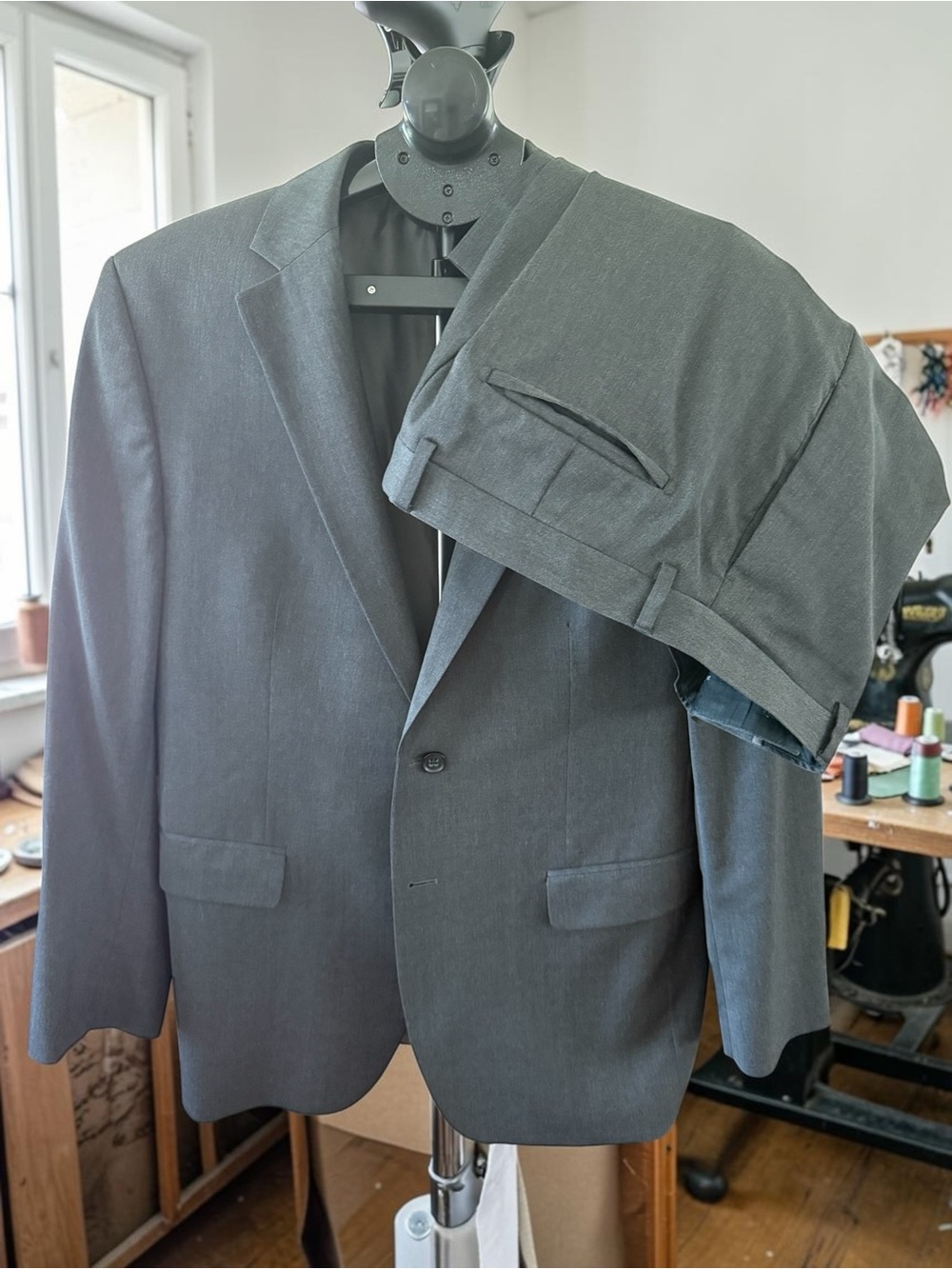 Banana Republic 42R 36x32 Modern Fit Suit – Lanificio Cerruti 100% Italian Wool